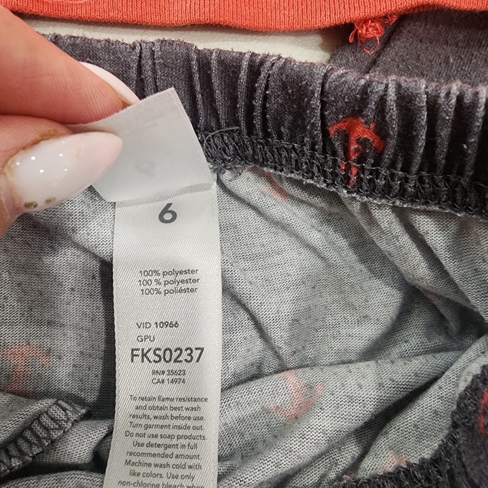 [ Carter's] size 6, boys coral and gray pajama set- " captain awesome "⚓️🔱 - Picture 2 of 13